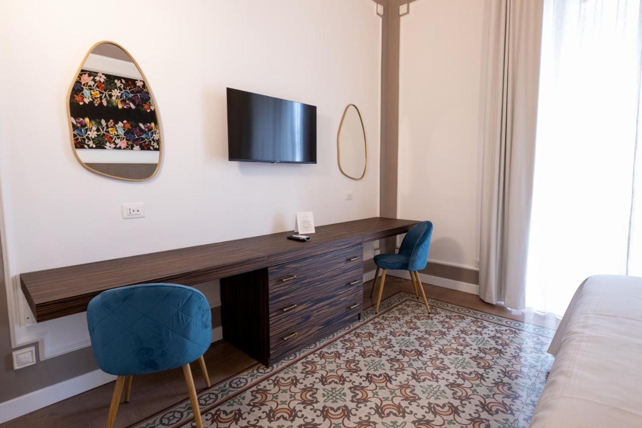Riflessi Acireale Palace Suites Екстер'єр фото