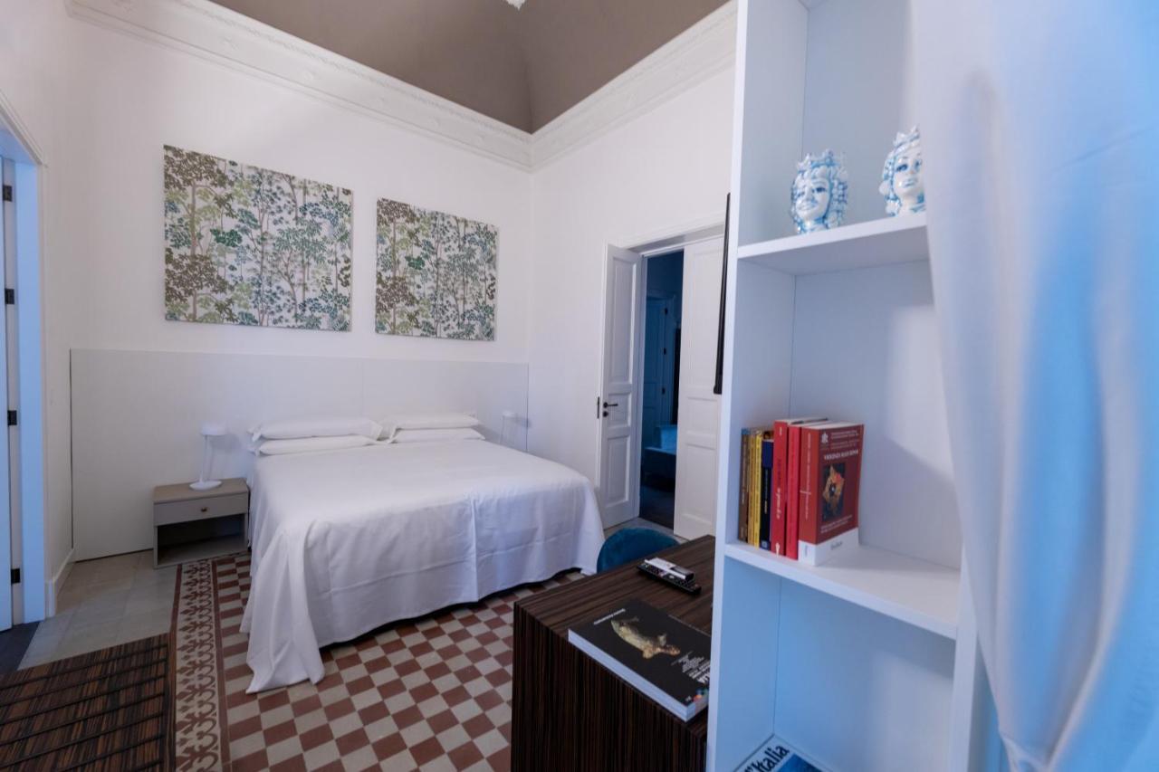 Riflessi Acireale Palace Suites Екстер'єр фото